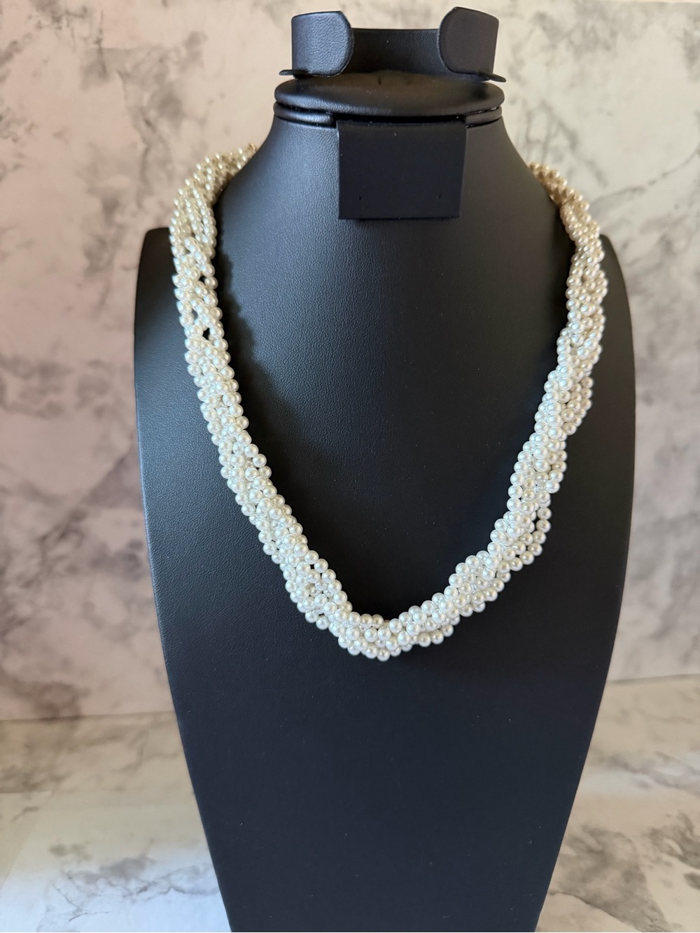 Classic braided faux Pearl Necklace - white Pearl Strand